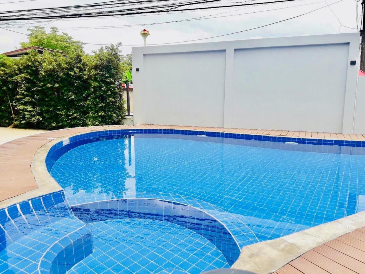 Siri Hotel Chiang Mai Exterior photo