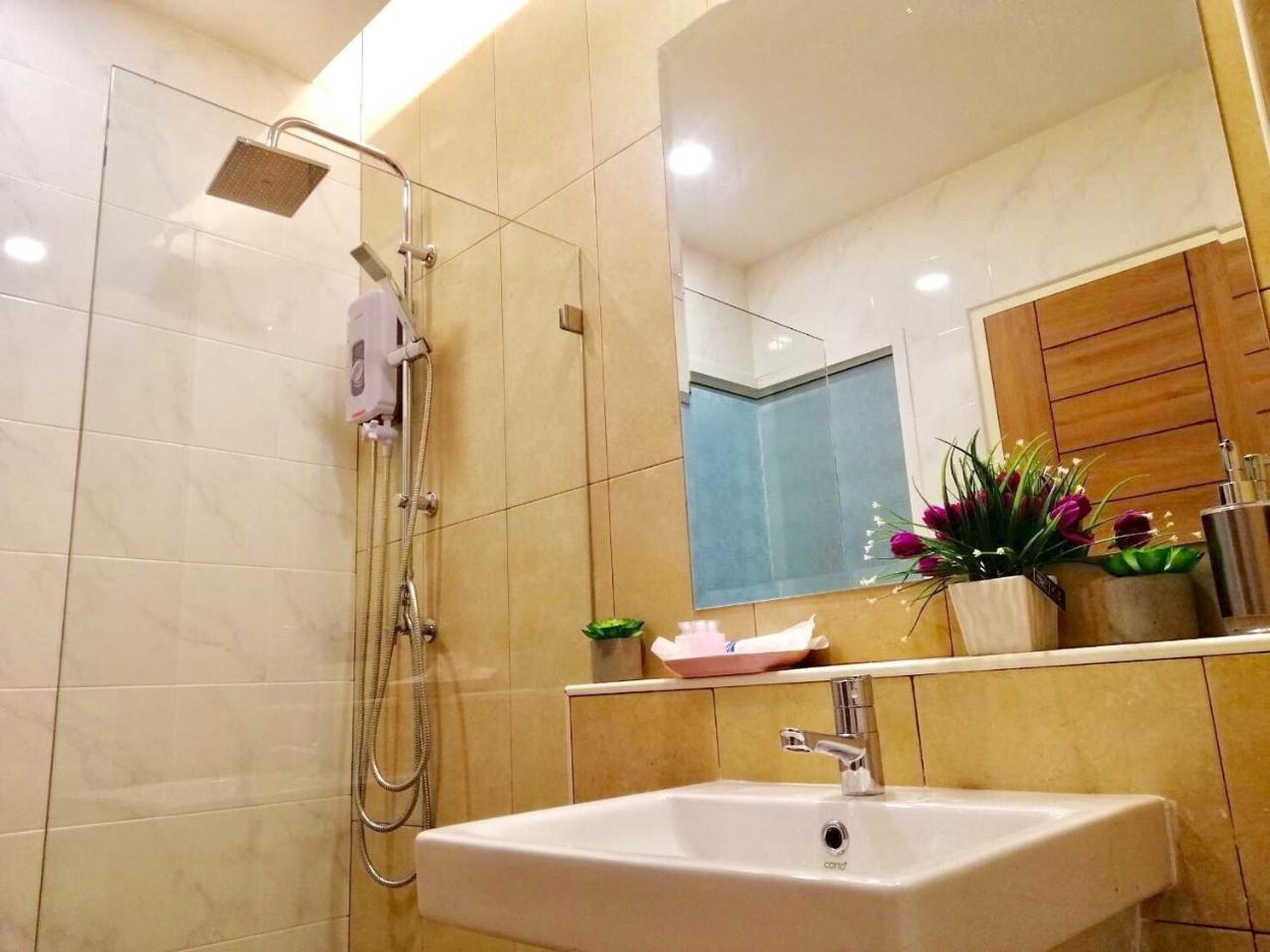 Siri Hotel Chiang Mai Exterior photo